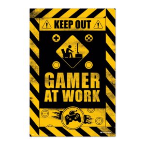 Cuadro Gamer at Work enmarcado en aluminio de 92x62 cm